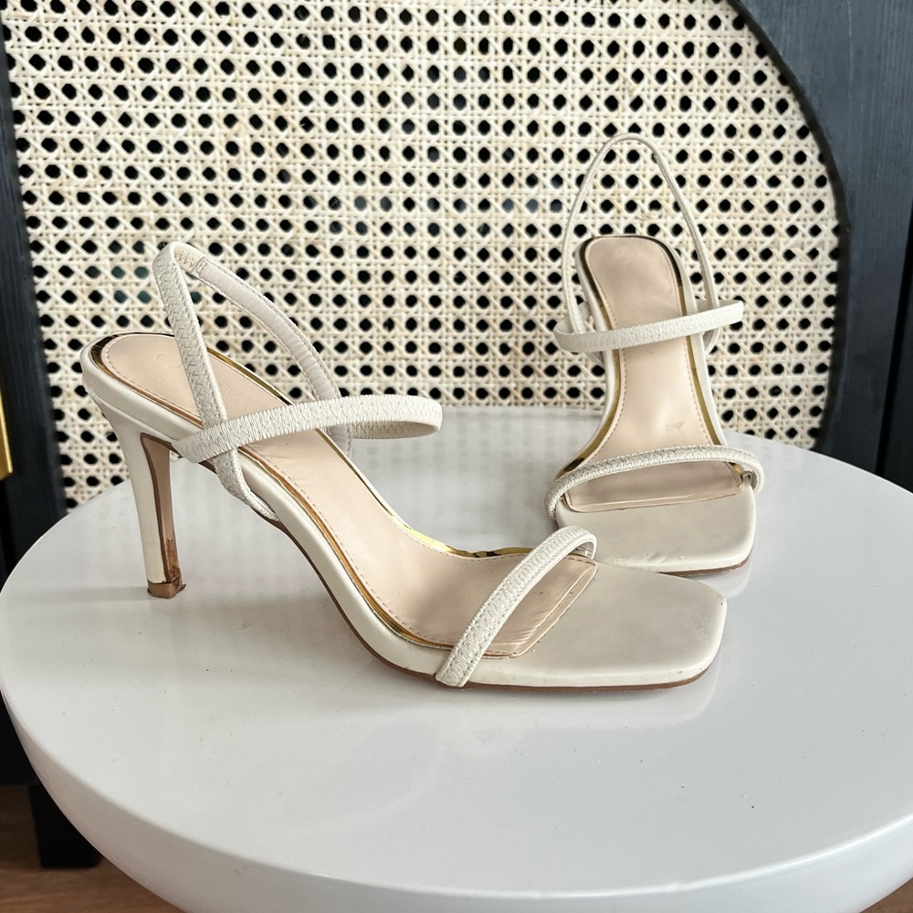 Square toe slip on sling back heel 5.5